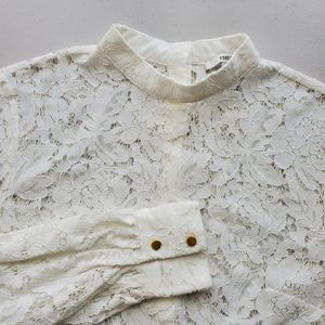 Forever 21 Lace Long Sleeve Scalloped Hem Top